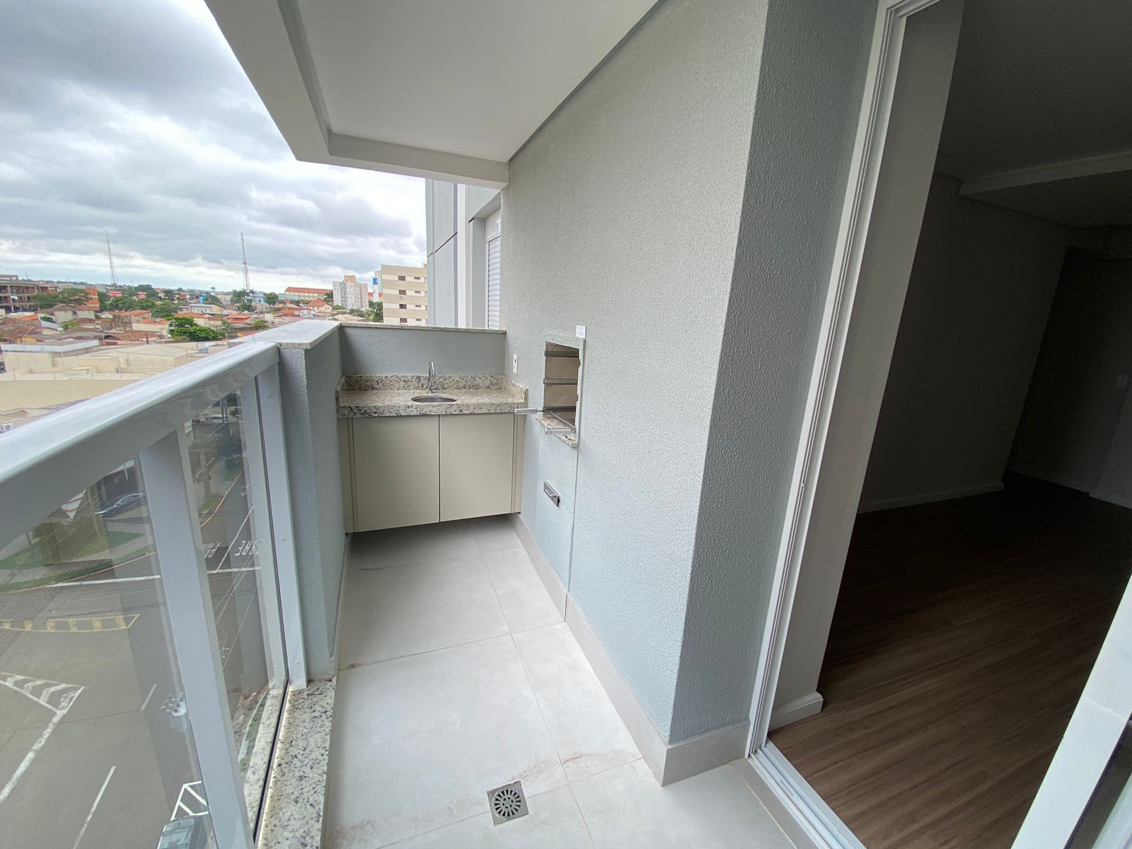 foto do anúncio Excelente apartamento próximo ao colégio Marista e Avenida Maringá
